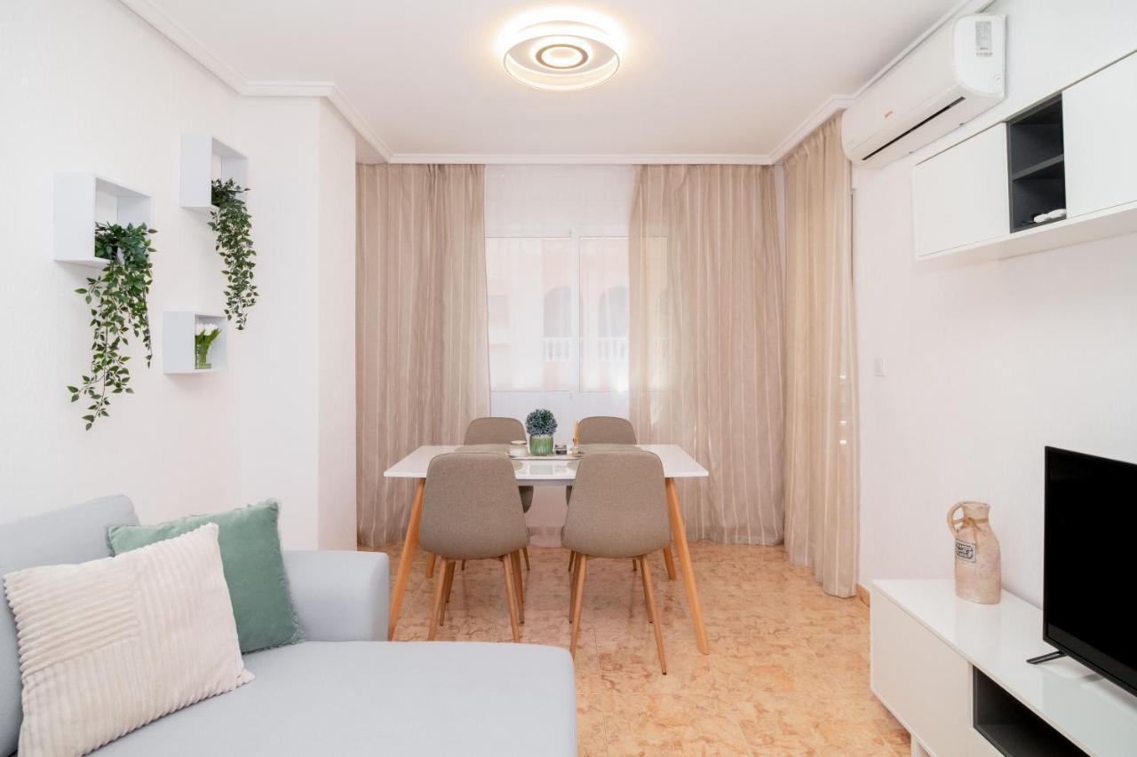 Piso En El Centro Lejlighed Torrevieja Eksteriør billede