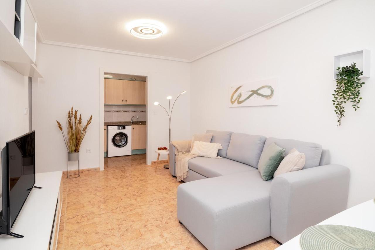 Piso En El Centro Lejlighed Torrevieja Eksteriør billede