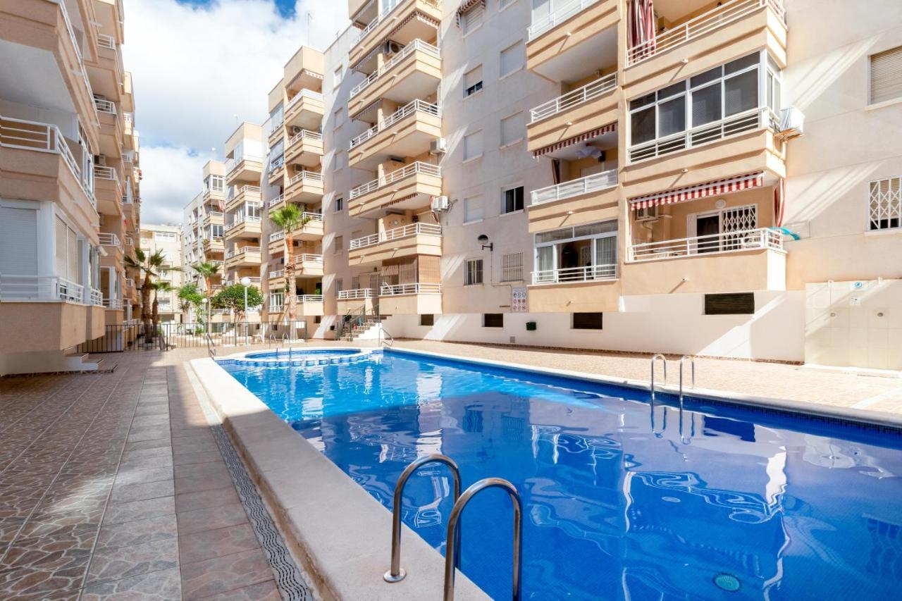 Piso En El Centro Lejlighed Torrevieja Eksteriør billede