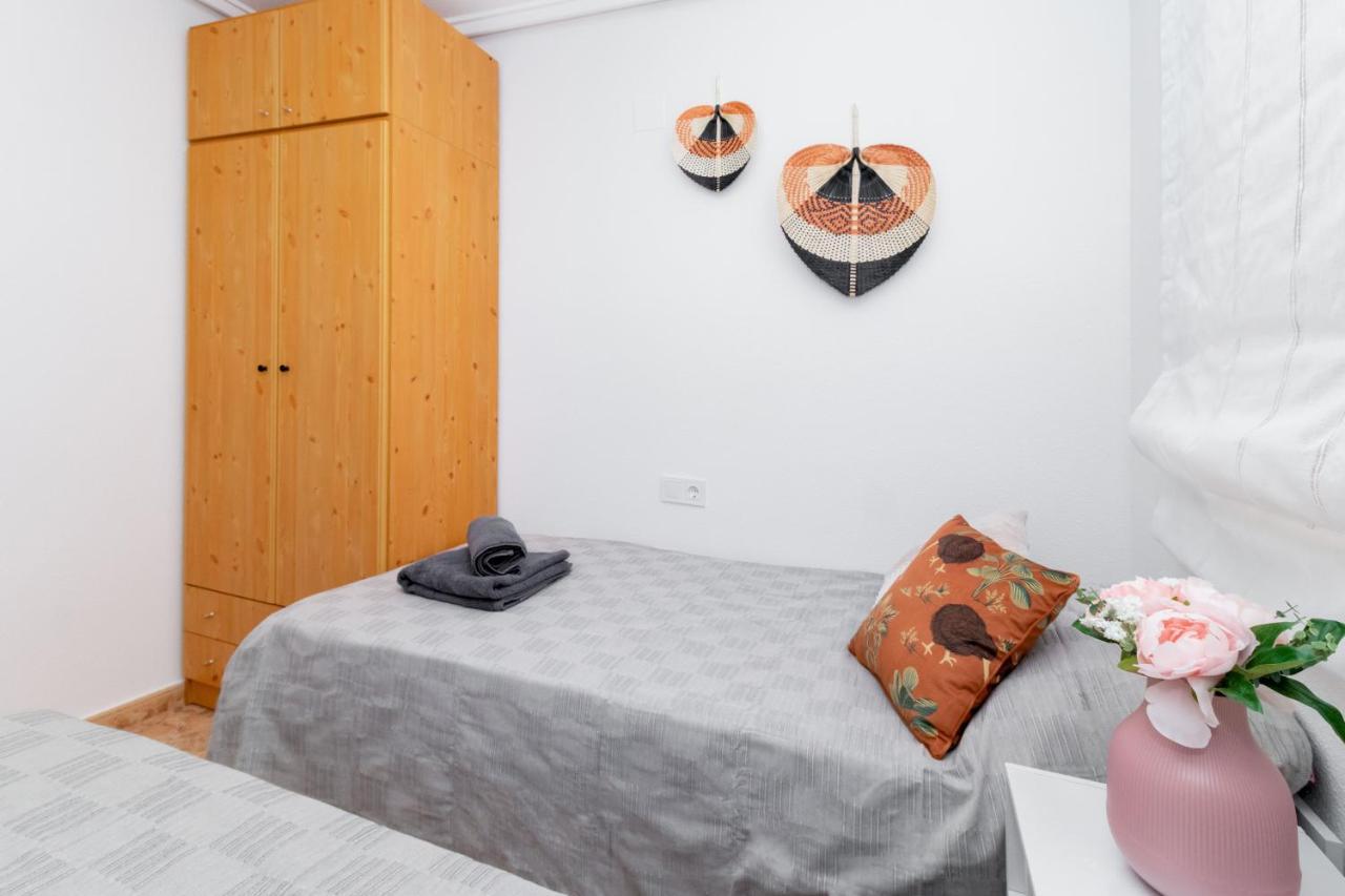 Piso En El Centro Lejlighed Torrevieja Eksteriør billede