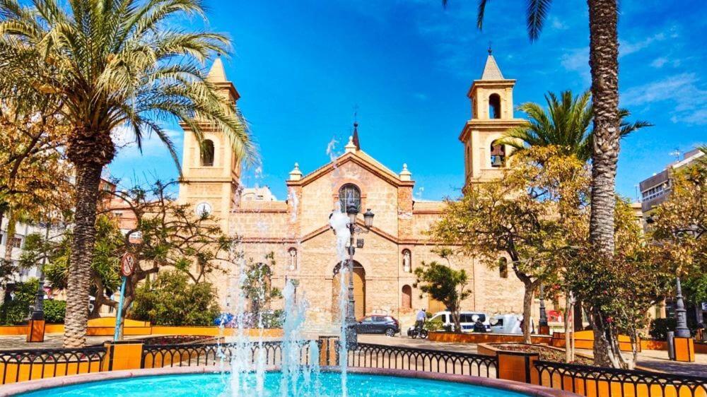Piso En El Centro Lejlighed Torrevieja Eksteriør billede